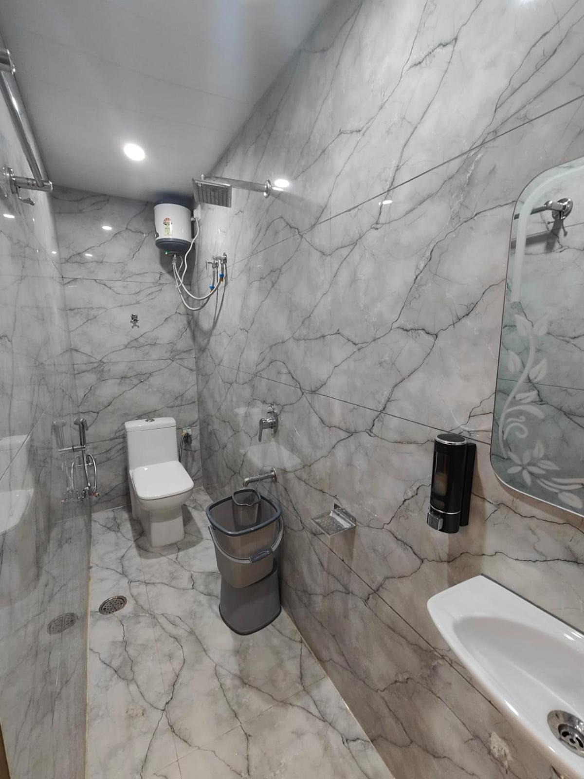Hotel Mangal Murti Váránaszi Kültér fotó