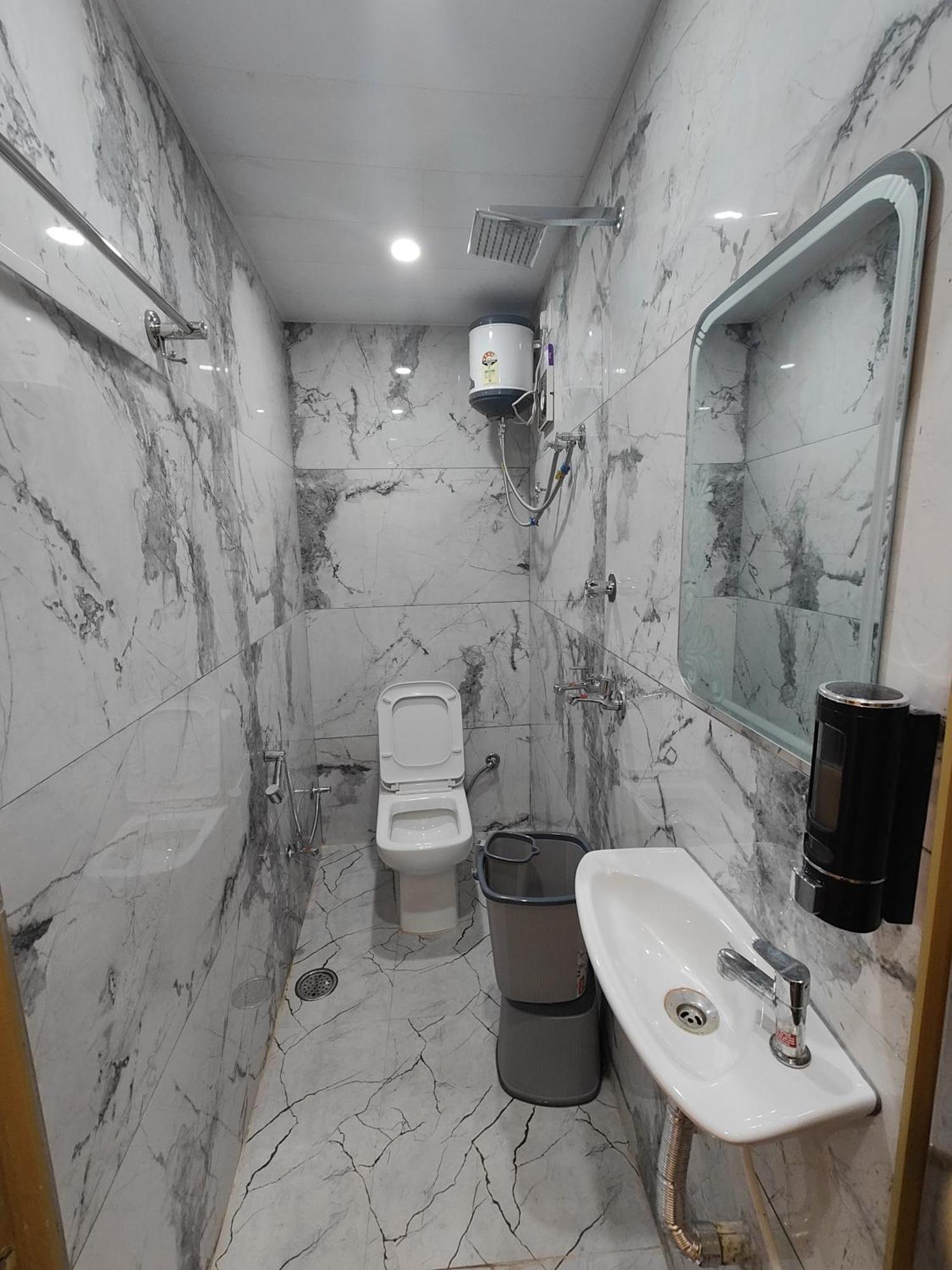 Hotel Mangal Murti Váránaszi Kültér fotó